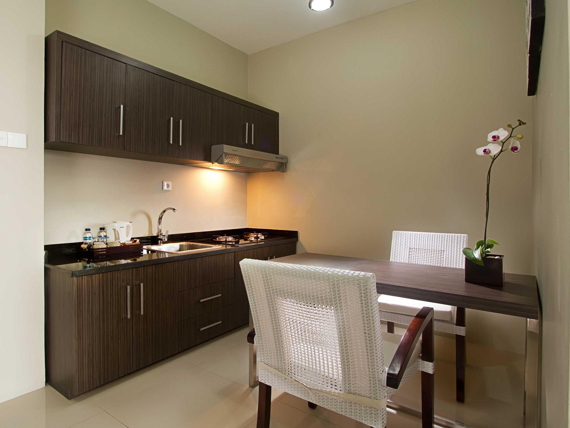 Parkside Denbukit Residence & Suite Jimbaran Extérieur photo